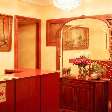 Alvarez 2* オビエド