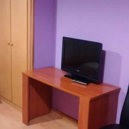 ゲストハウス Alvarez オビエド