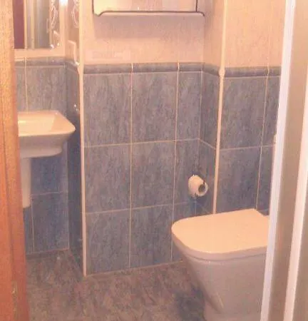 Guest house Alvarez 2*