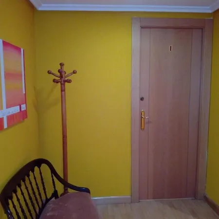 ゲストハウス Alvarez オビエド