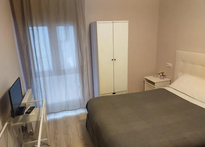 álvarez Pensión 2*