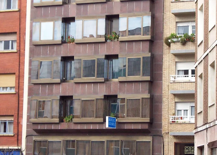 Pensión álvarez 2*